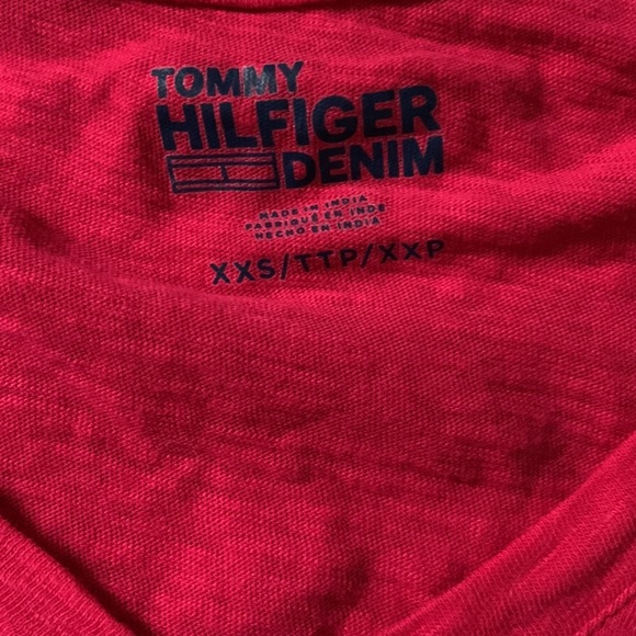 Tommy Hilfiger t Shirt - Picture 2 of 2